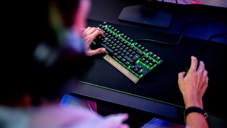 Custom Img 138 924x520