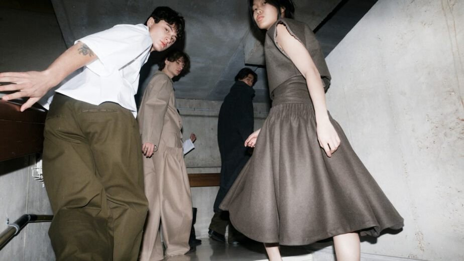 Custom Img 140 924x520