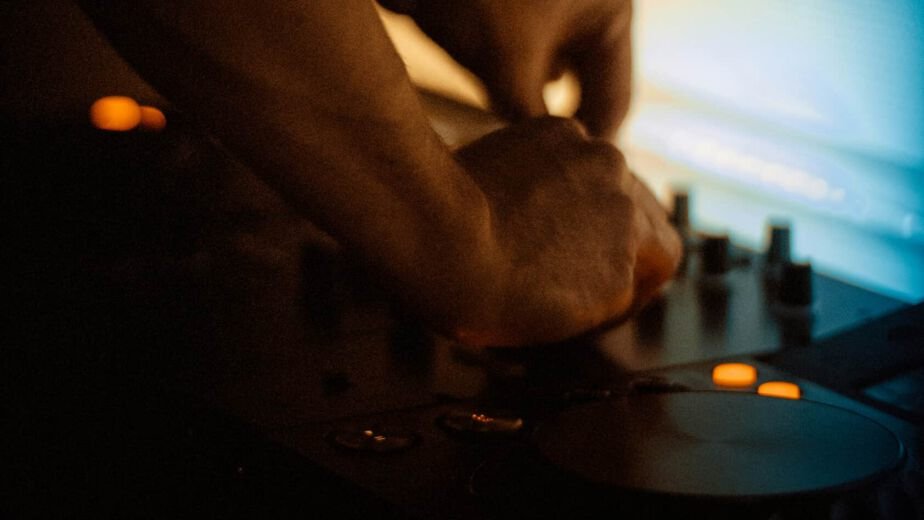 Custom Img 212 924x520